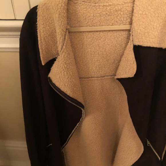 Black jacket - Picture 2 of 3